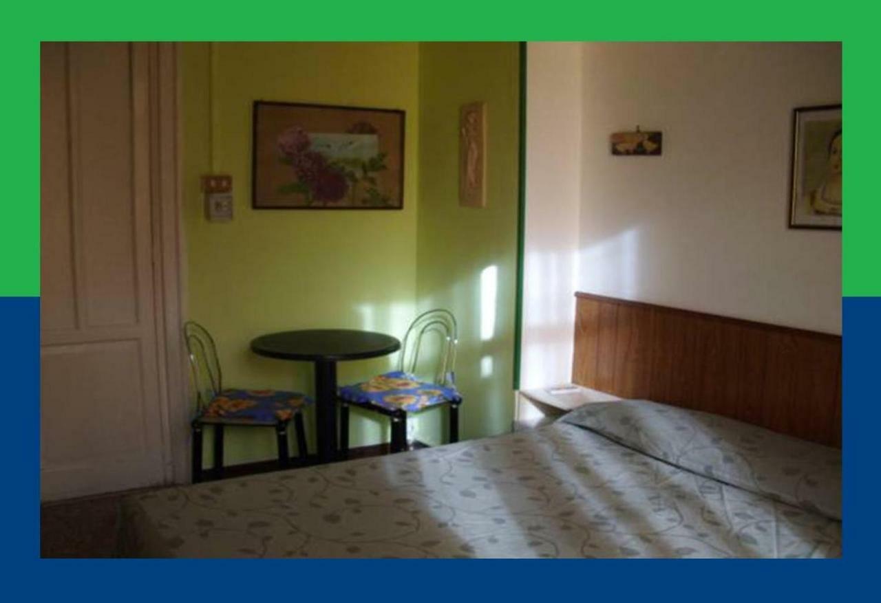 Santa Oliva Homestay Palermo Exterior foto